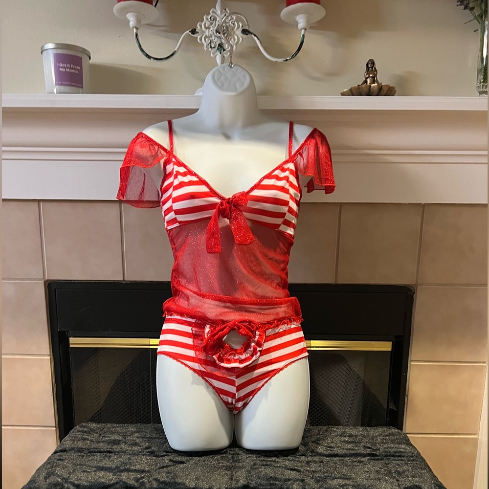 S/M Fantasy Lingerie Christmas Line 2pc Chemise NWT